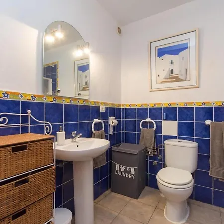 Club Atlantis 111 - One Bed Appartement *