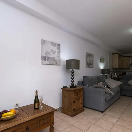 Club Atlantis 111 - One Bed Daire *