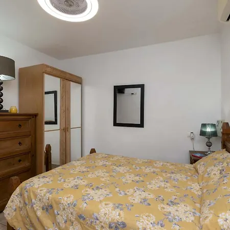 Club Atlantis 111 - One Bed Daire Costa Adeje